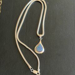 silver neck