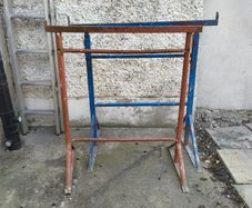 2 builder's trestles