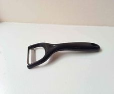 Vegetable Peeler