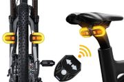 Wireless Remote Bike Turn Signal Rear Light Rechargeable Wireless LED Lamp MTB Bike Warning Taillight for Night Riding Safety