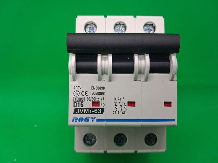 Postage - Rogy D16a 16 Amp 3 Pole Circuit Breaker 400v