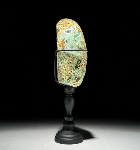 Mineral Form - Green Smithsonite