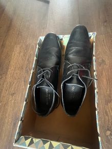 mans shoes