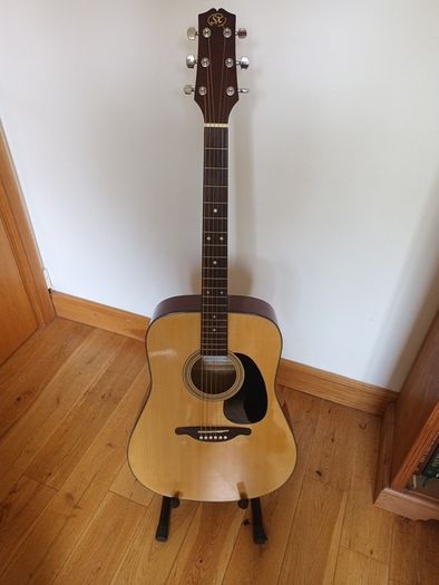 Acoustic Guitar