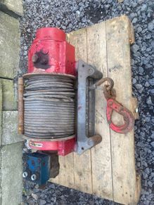 Superwinch Hydraulic Winch