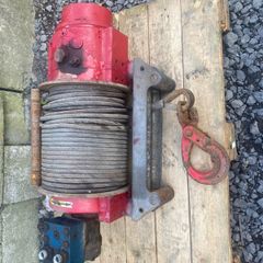 Superwinch Hydraulic Winch