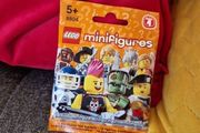 LEGO Minifigures series 4  unopened (8804)