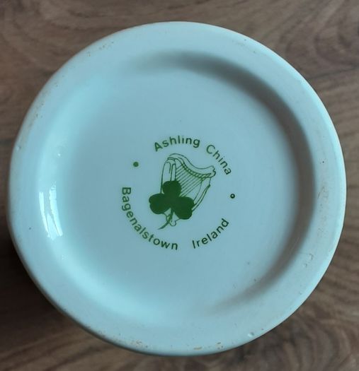 bagenalstown china vase x 2