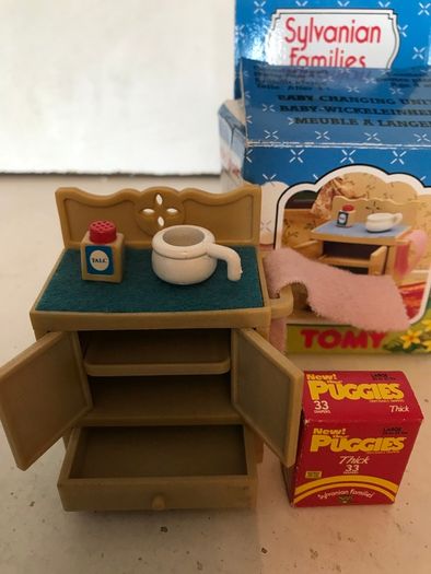 Rare Vintage Sylvanian Families Baby Changing Unit