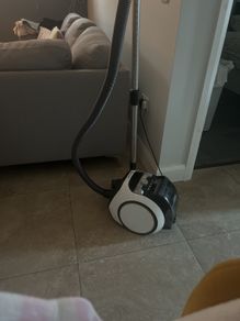 miele vacuum cleaner
