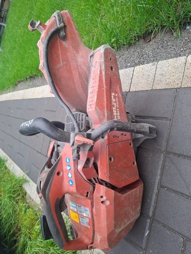 Hilti saw