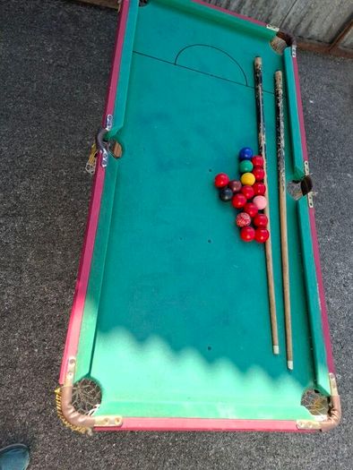 kids pool/snooker table