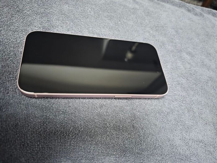 iPhone 15 Pink 128 GB