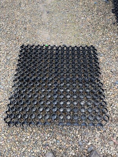 Gravel grid