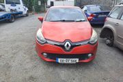 131 Renault Clio Breaking for parts
