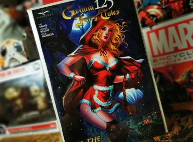 Grimm Fairy Tales #125 ! Nei Ruffino Variant Cover ! Series Finale ! Triple-Sized Issue ! 2016 ! By Zenescope Entertainment !
