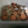 Notes and coins Image 2
