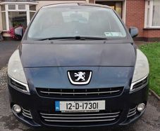 2012 Peugeot 5008