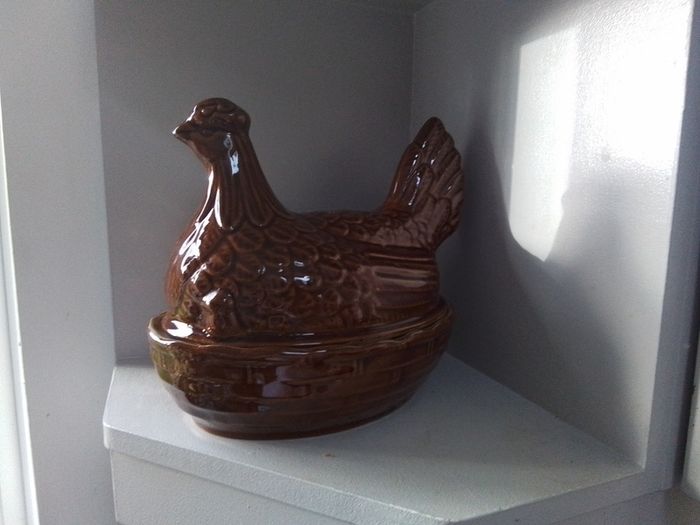 Ceramic Egg Minder