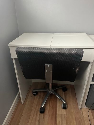 Wheely/ beauticians chair