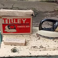 Vintage Tilley Iron
