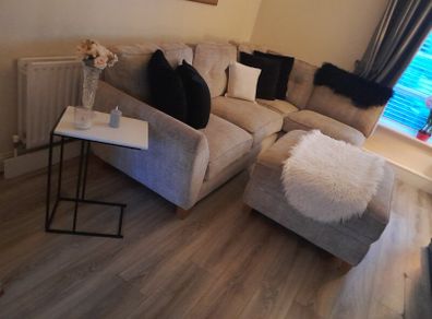 left hand corner suite