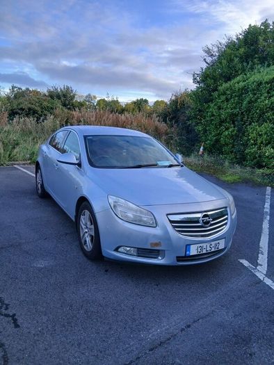 2013 opel insignia nct and taxed read add!!