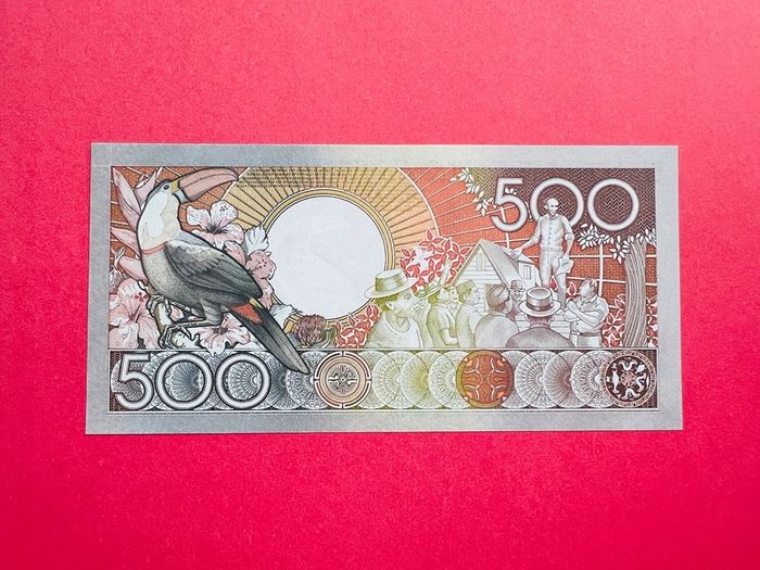 Suriname   500 Gulden. 1988. Pick 135b .  ( Uncirculated )