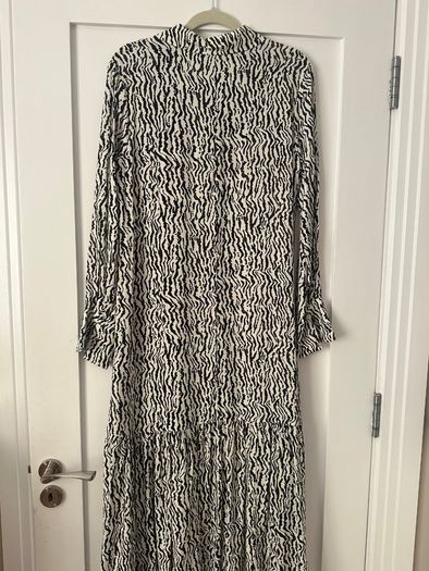 Ladies dress