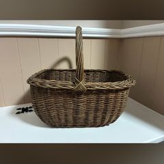 Vintage wicker basket