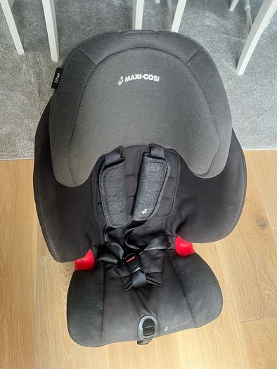 Maxi Cosi Titan