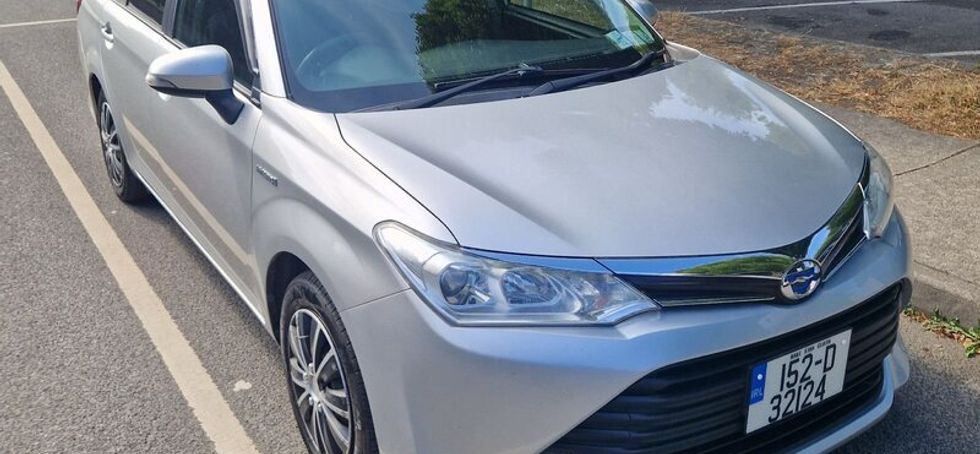 Toyota Corolla Fielder Estate 2015