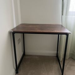 Chair & Table