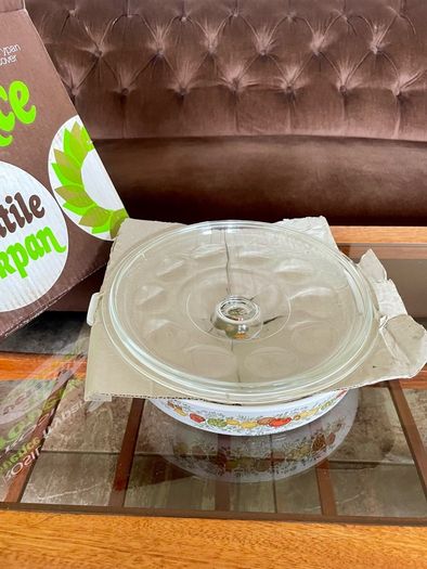 New Vintage Pyrosil Casserole Dish Spice of Life La Romarin 1970s with Lid and Original Box Unused