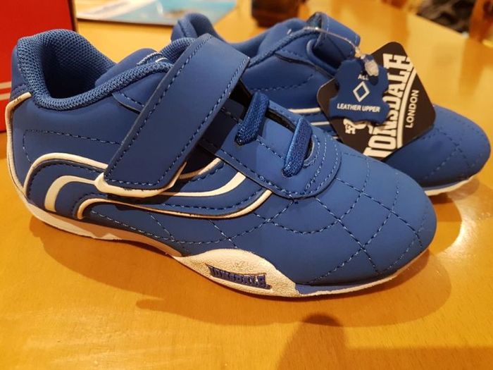 New schoes infant 24 C7