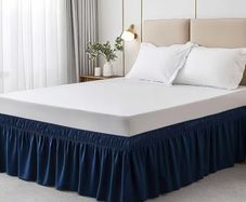 Bed skirt