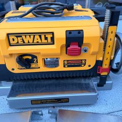 DeWalt DW735 Thickness Planer