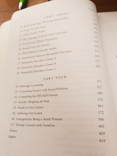 On Becoming a Counsellor : A Basic Guide for Non-Professional Counsellors and the Helping Professions Eugene Kennedy Sara C. Charles