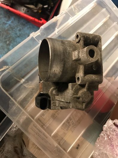 VW Golf Mk5 Throttle Body