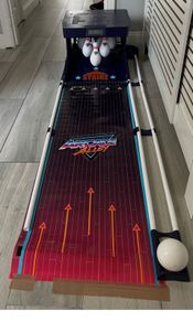 Arcade bowling