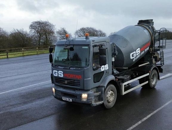Mini mix concrete delivery 2-axle, restricted access