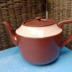 Vintage Irish teapot, Farmhouse teapot, Carrigaline teapot