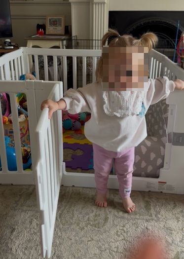 Child's play pen