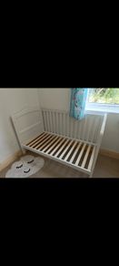 Nested Sorrento White Cotbed