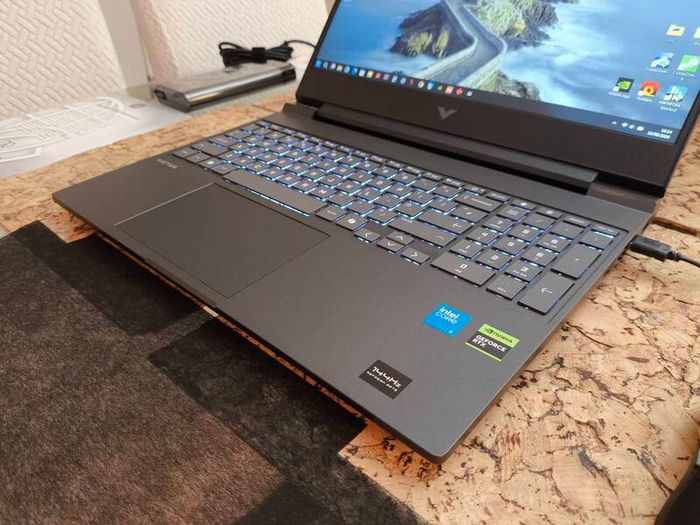 Brand New Gaming Laptop Hp Victus Intel 5 210H 8/12 RTX5060 8GB 80W GDDR7 16GB DDR5 5600mhz 512GB NVMe PCIE 4.0 15.6" 1080p 144hz Ips 300nits Win11 RGB