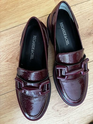 Leather moccasin- regarde le ciel