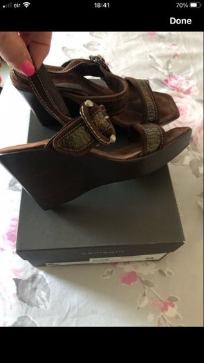 Ladies new wedge sandals size 3