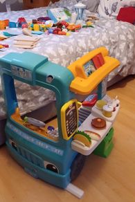 Fisher-Price Laugh and Learn Servin Up Fun Food Truck and loads of extras!