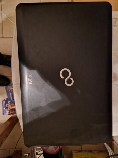 Fujitsu 15.6 inch Laptop, Windows 10, 6GB Ram, 120GB HDD, Intel Pentium CPU B960 2.2GHz