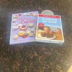2 children's cookery books
